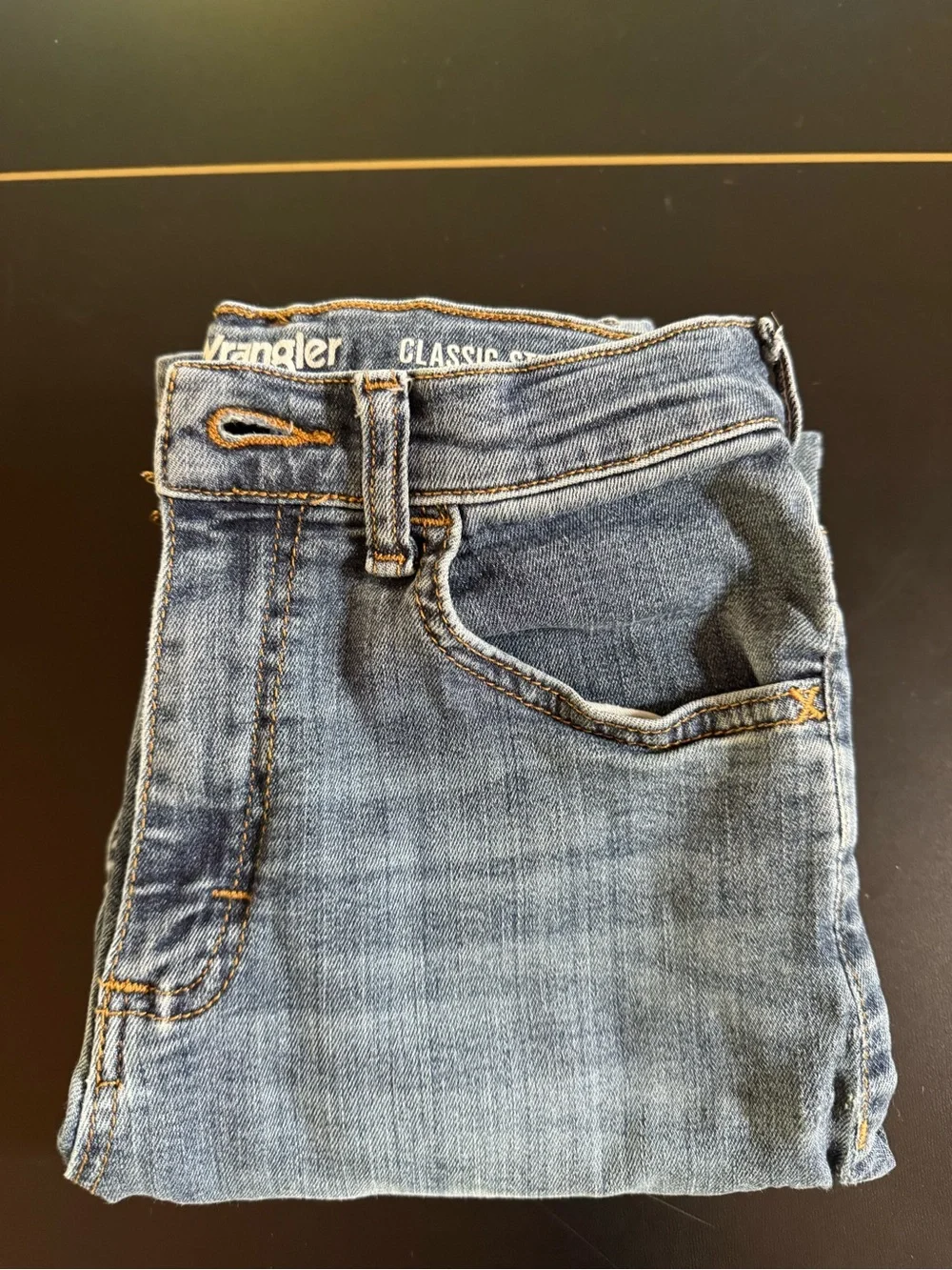 Wrangler slim feminine
